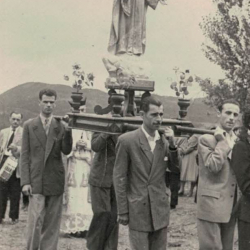 Portando a San Salvador, 12/08/1951